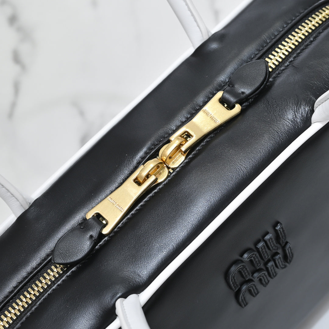 Miu Miu Beau Slim Box Leather Bag – Black