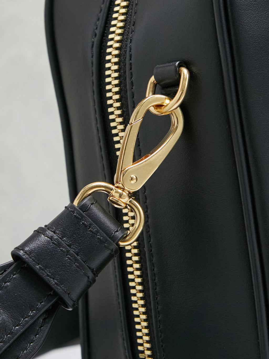 Miu Miu Beau Large Box Leather Bag – Black