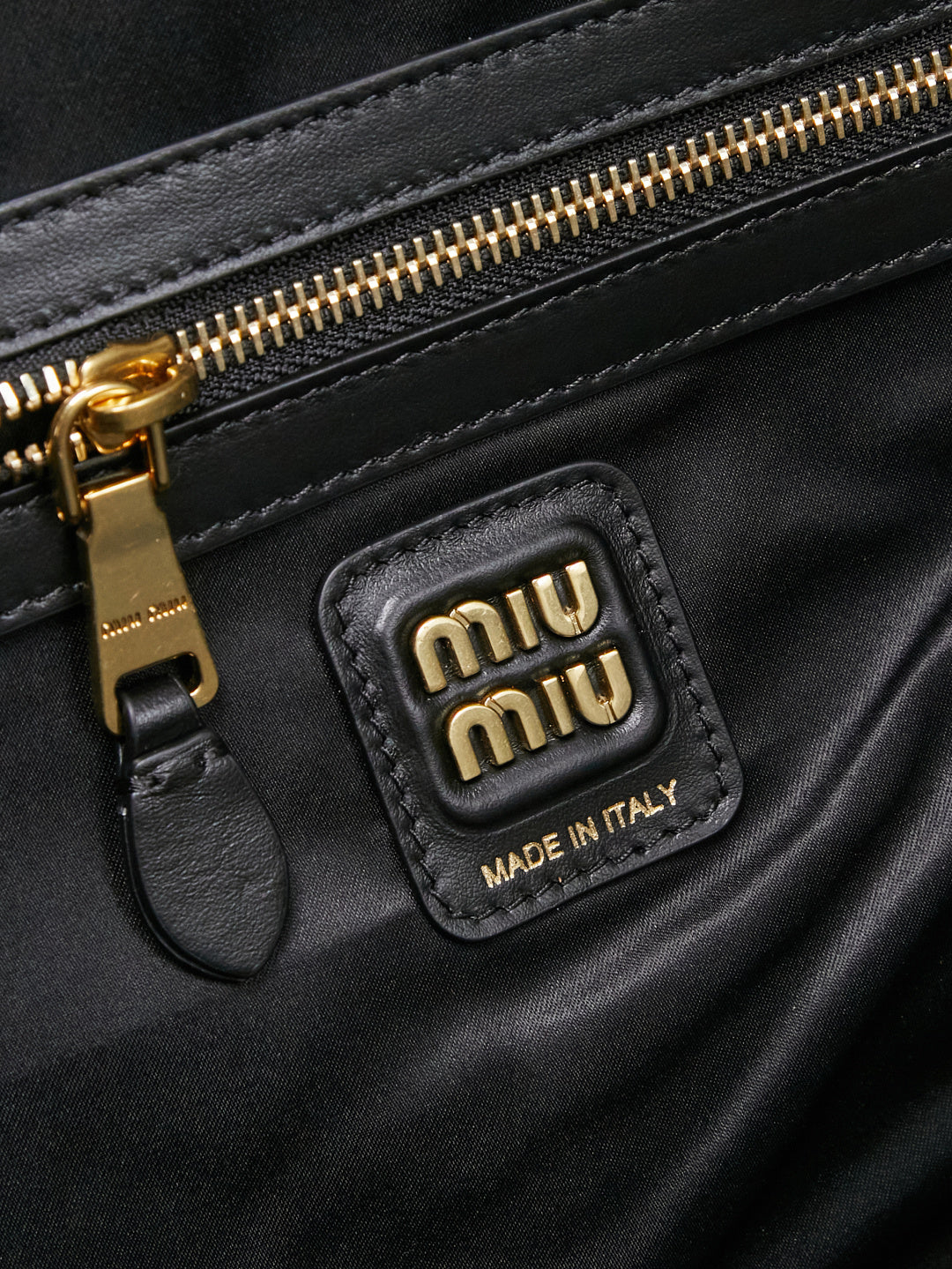 Miu Miu Beau Large Box Leather Bag – Black