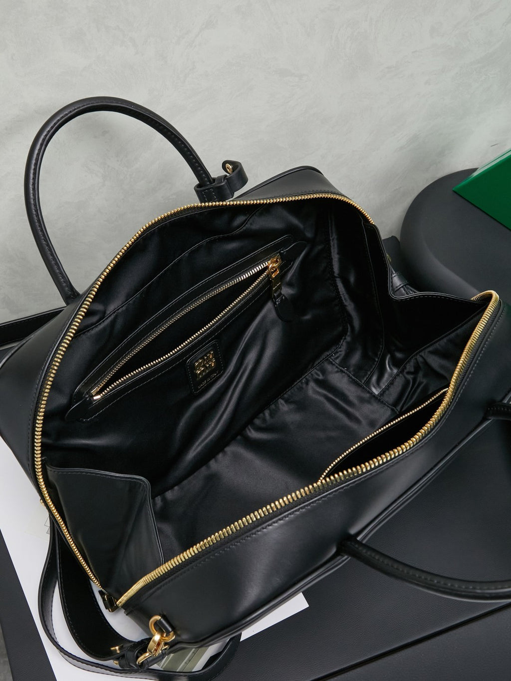 Miu Miu Beau Large Box Leather Bag – Black