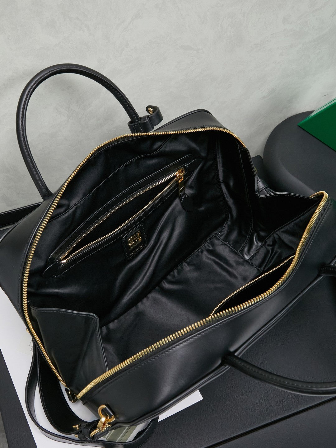 Miu Miu Beau Large Box Leather Bag – Black