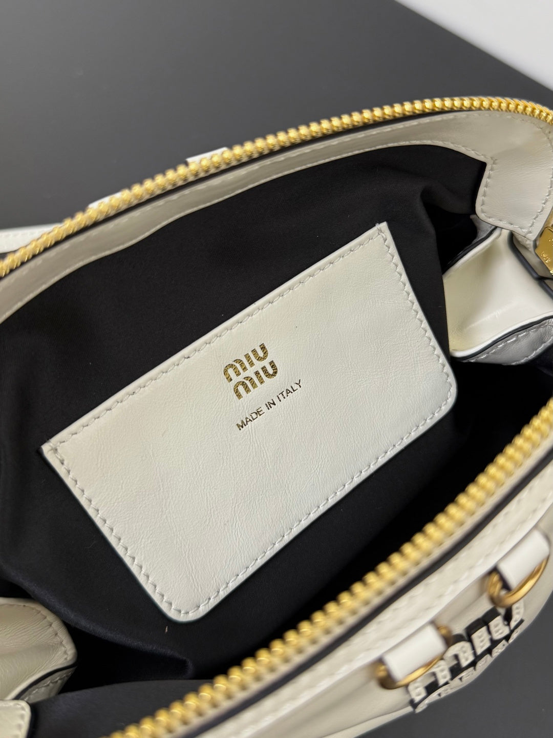 Miu Miu Leather Drawstring Shoulder Bag – White