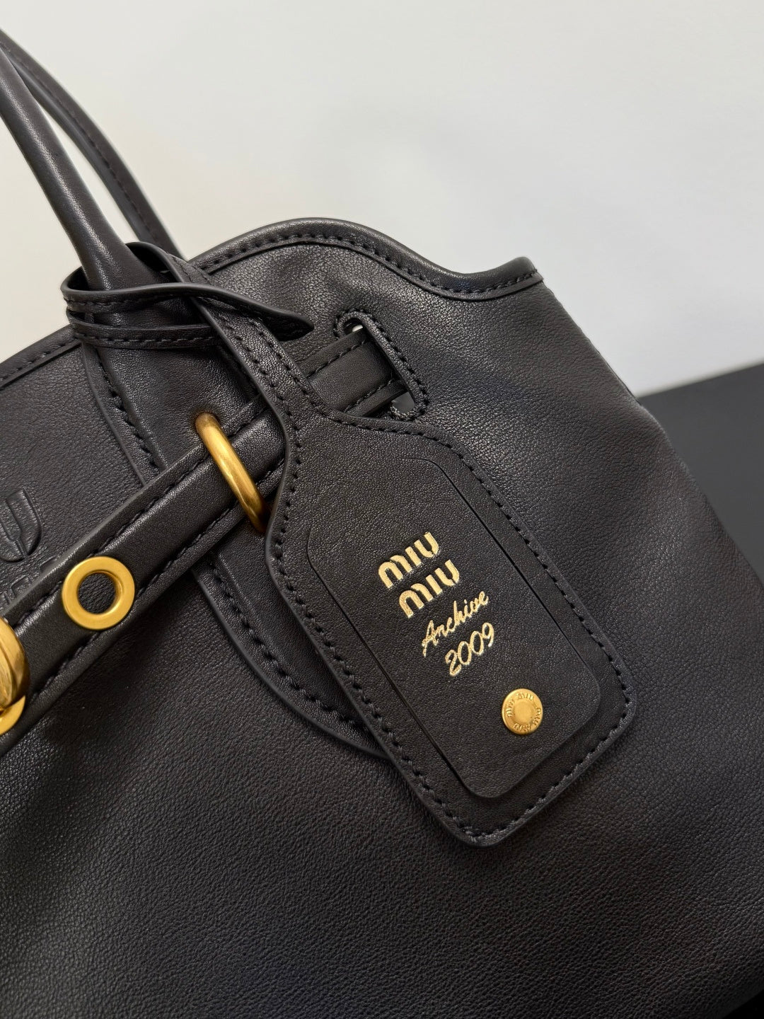 Miu Miu Aventure Belted Leather Tote Bag – Black
