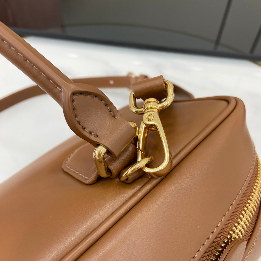 Miu Miu Beau Leather Bag – Brown