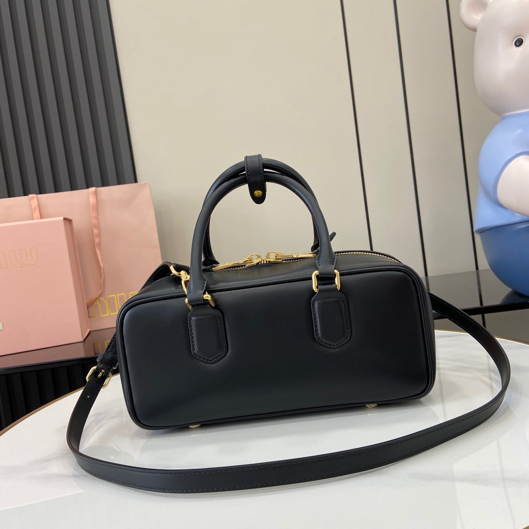 Miu Miu Beau Leather Bag – Black