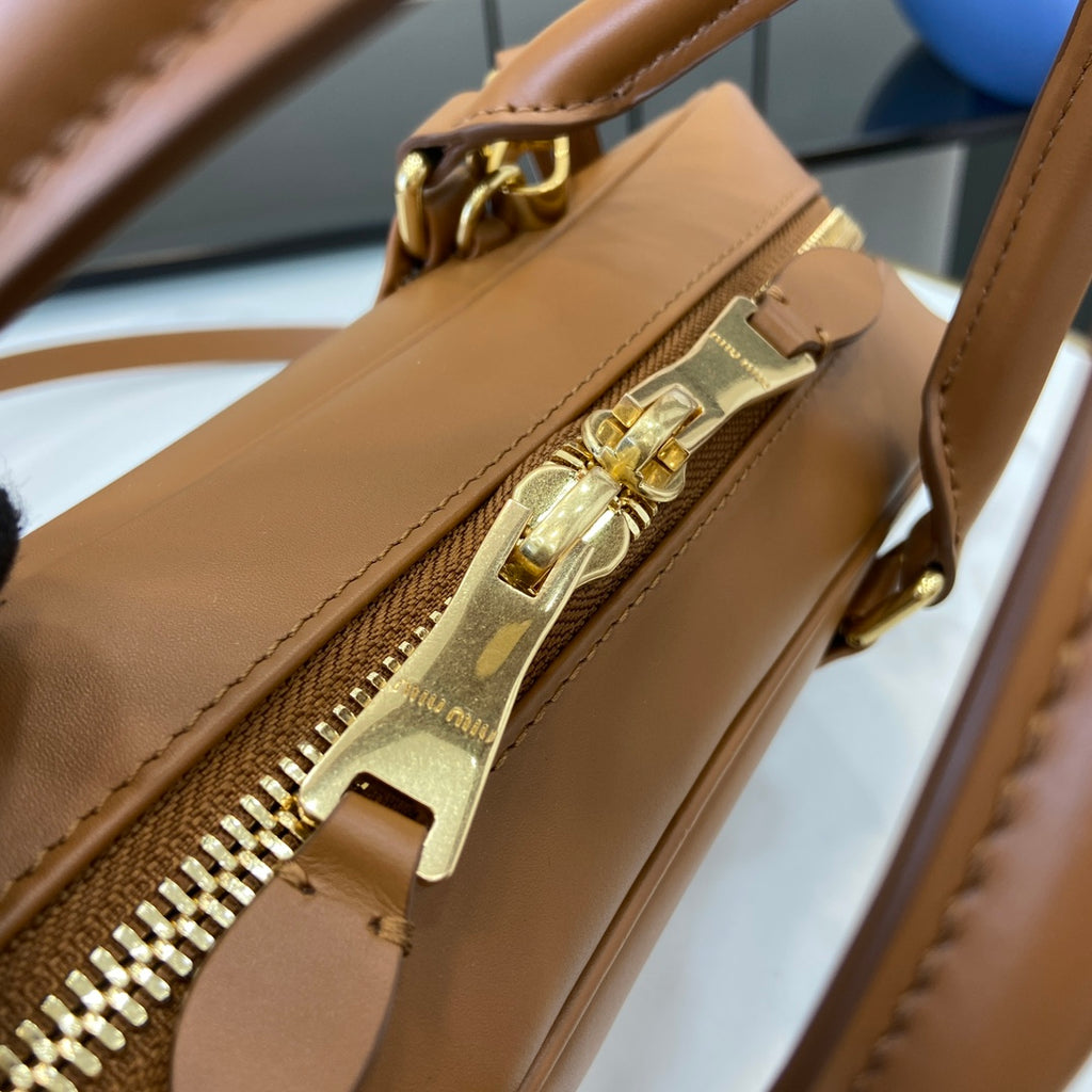 Miu Miu Beau Leather Bag – Caramel