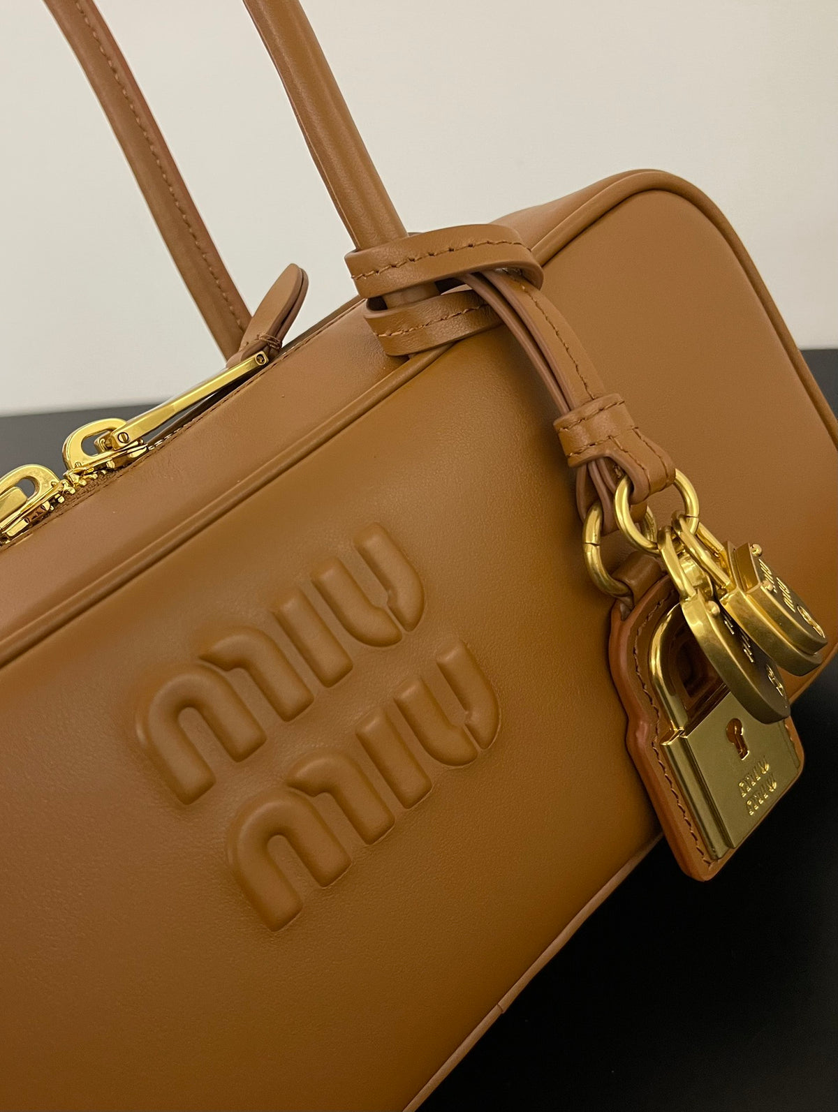Miu Miu Beau Leather Bag – Cognac