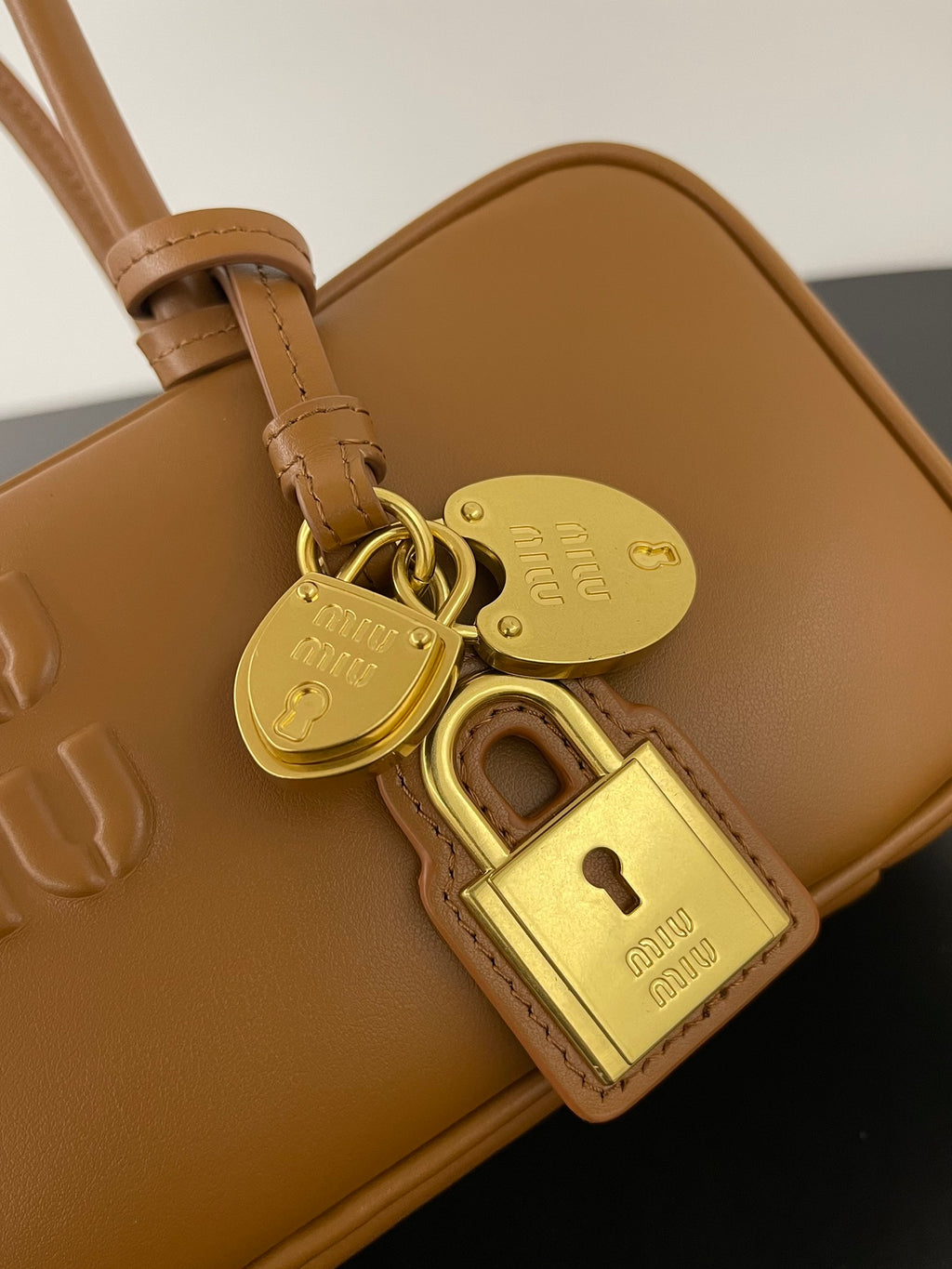 Miu Miu Beau Leather Bag – Cognac