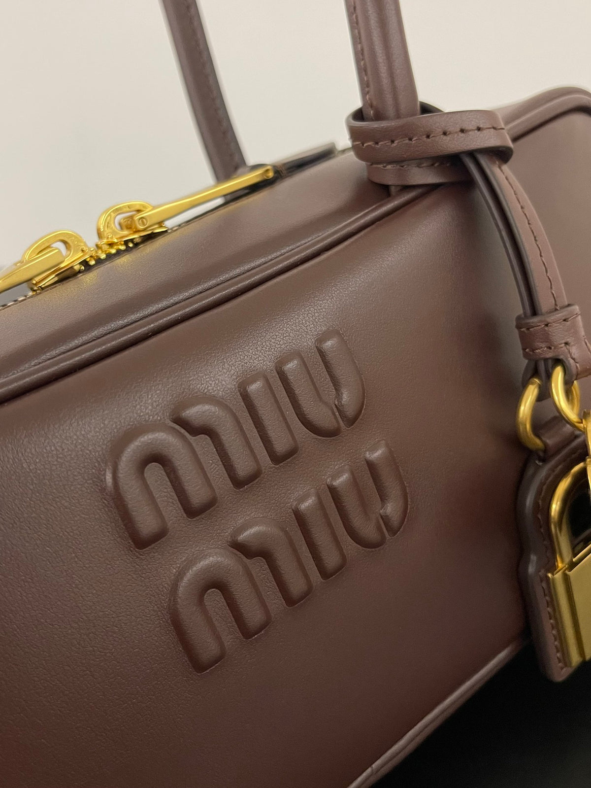 Miu Miu Beau Leather Bag – Dark Brown