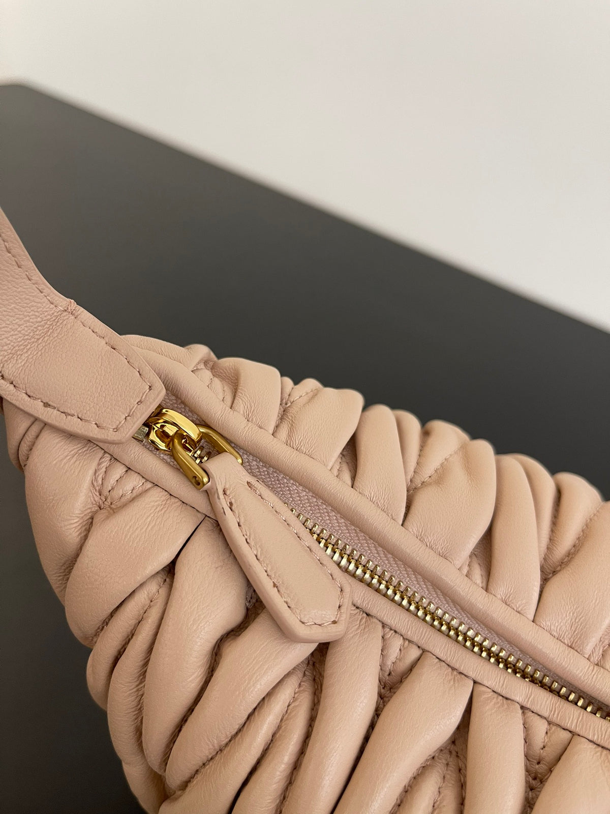 Miu Miu Wander Matelassé Hobo Bag – Light Pink