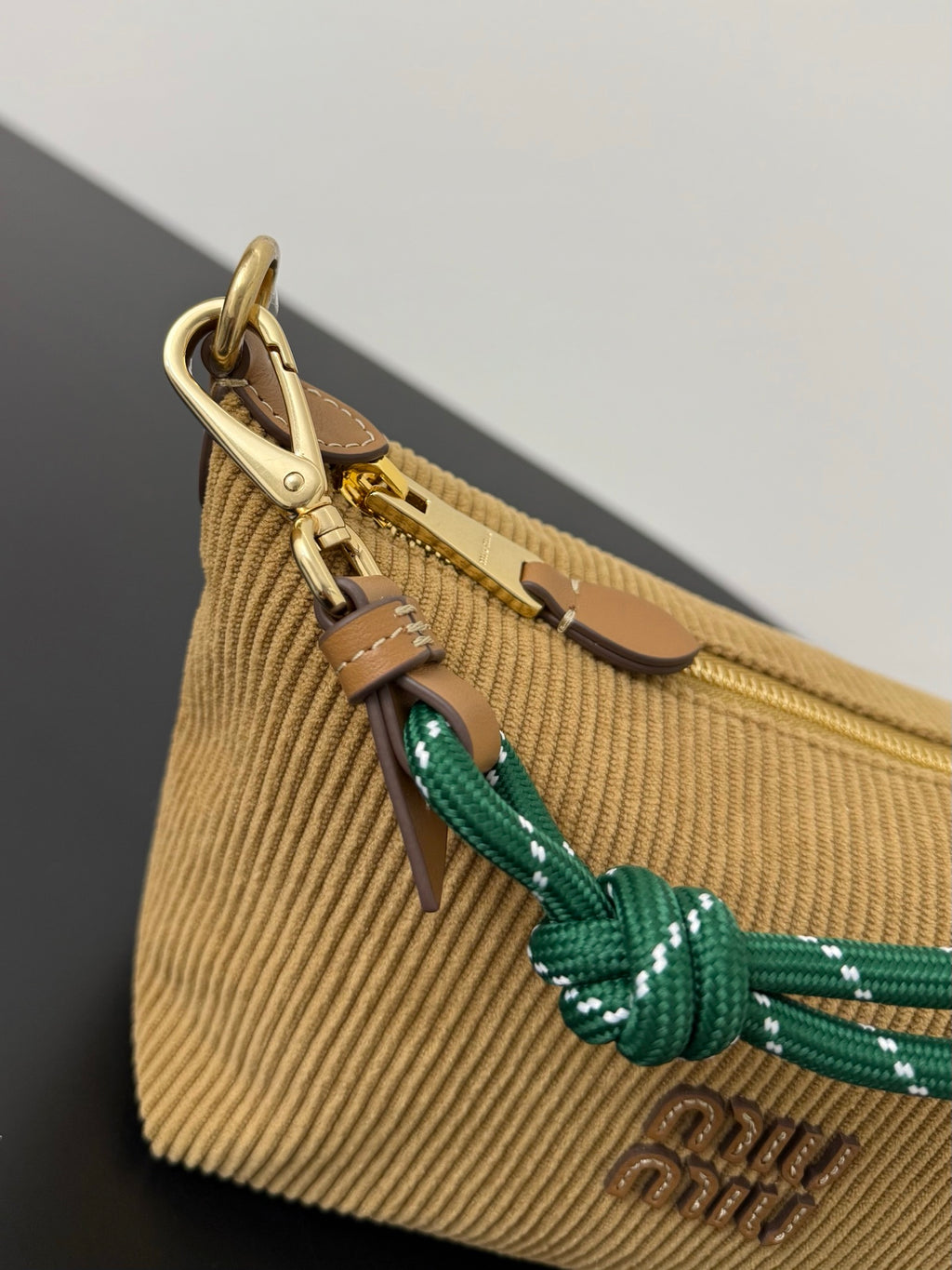 Miu Miu Woven Shoulder Bag – Beige & Green