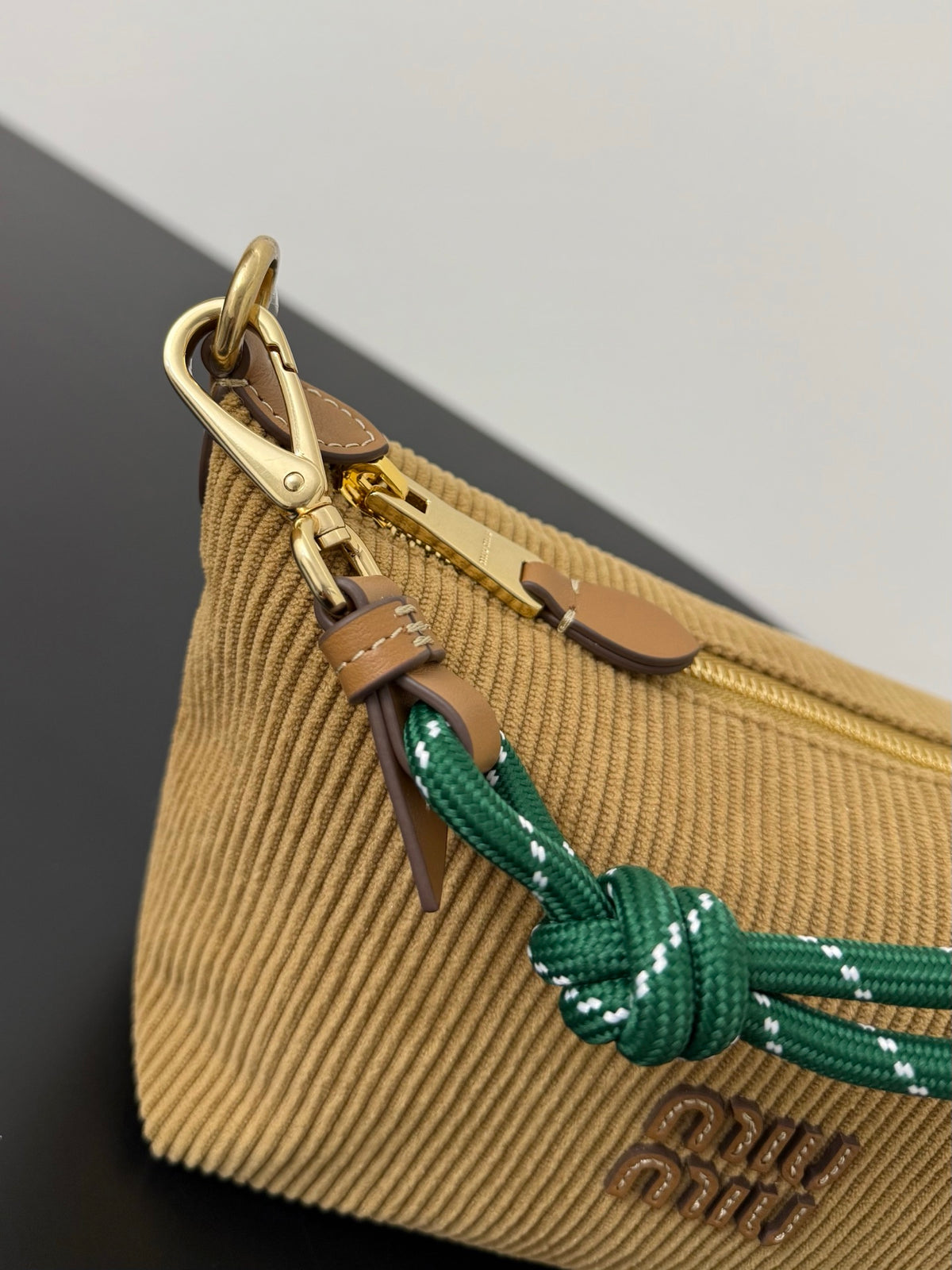 Miu Miu Woven Shoulder Bag – Beige & Green