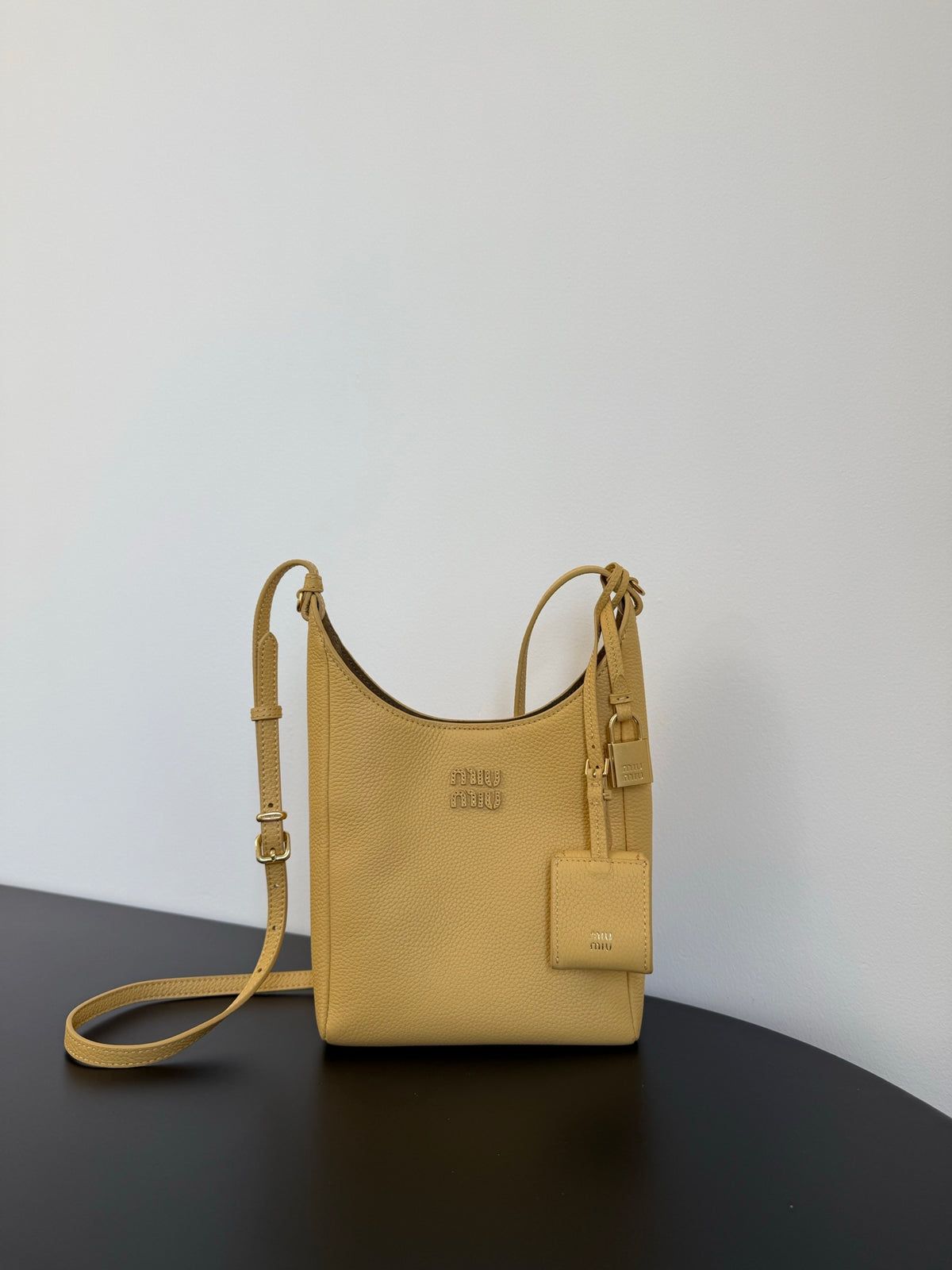 Miu Miu Leather Shoulder Bag – Yellow