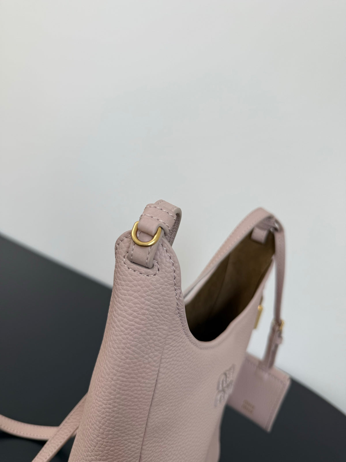 Miu Miu Leather Shoulder Bag – Light Pink