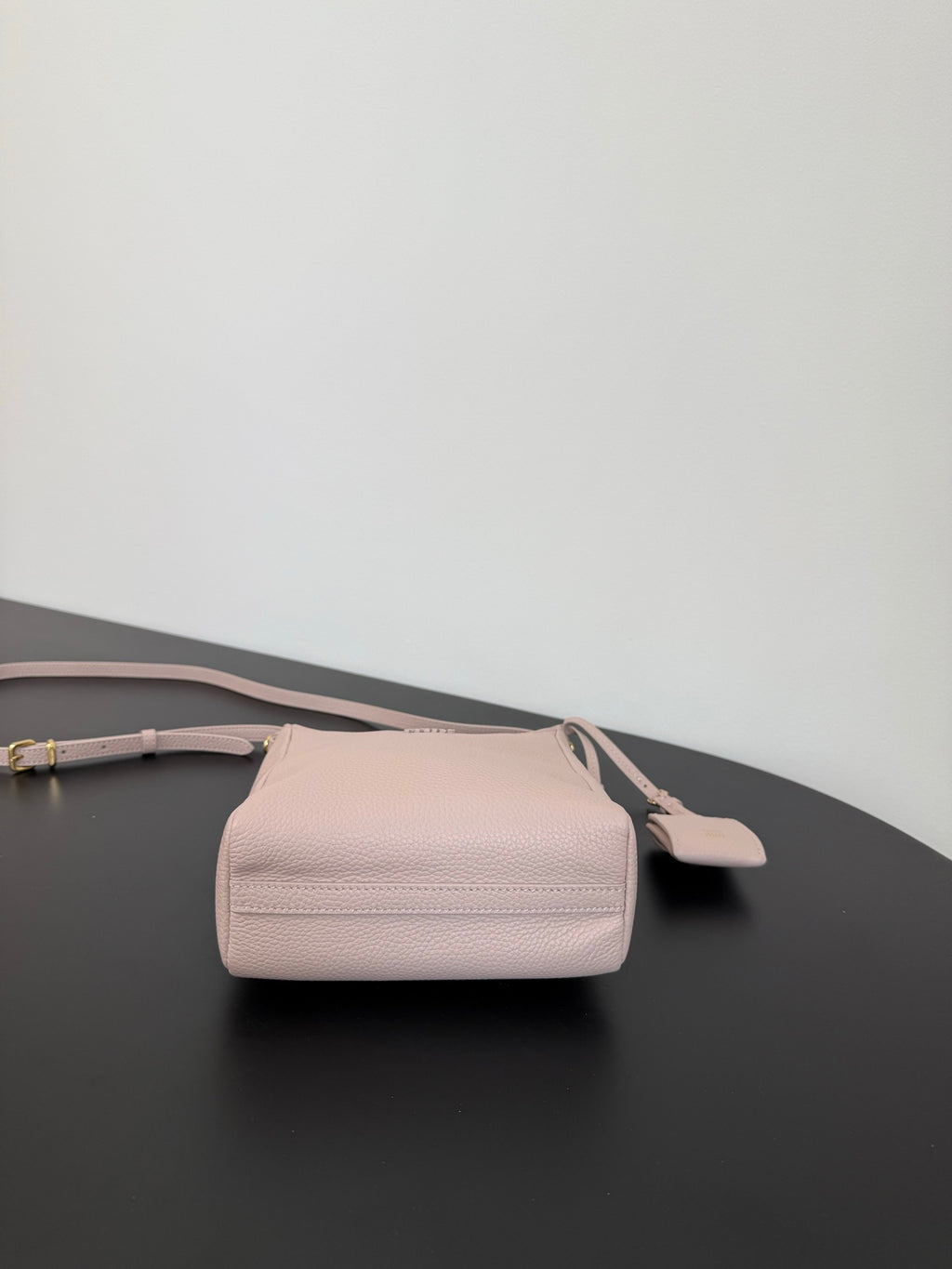 Miu Miu Leather Shoulder Bag – Light Pink