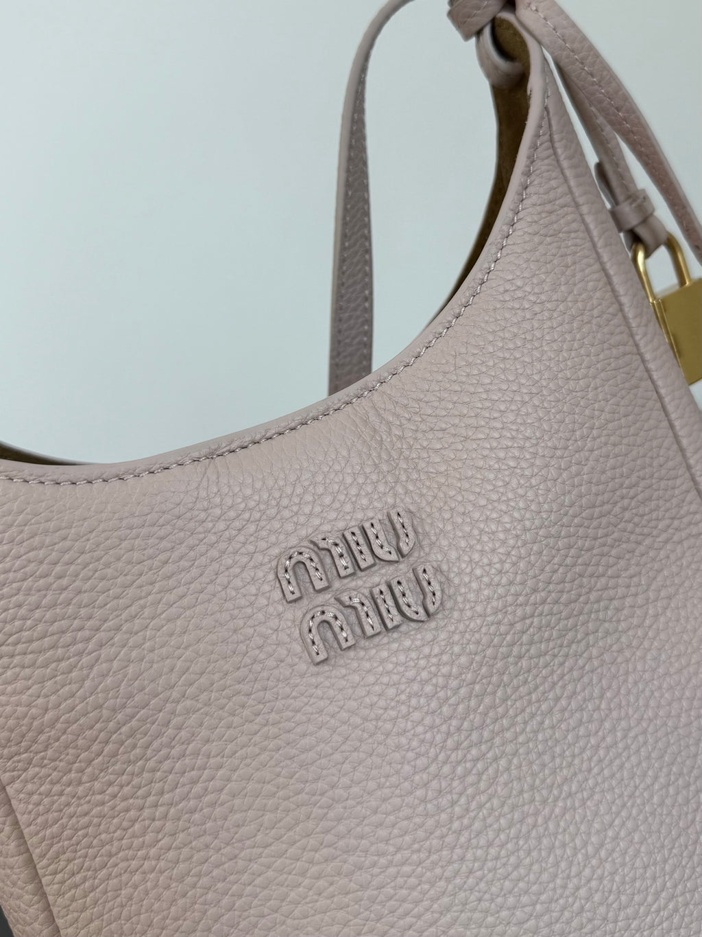 Miu Miu Leather Shoulder Bag – Light Pink