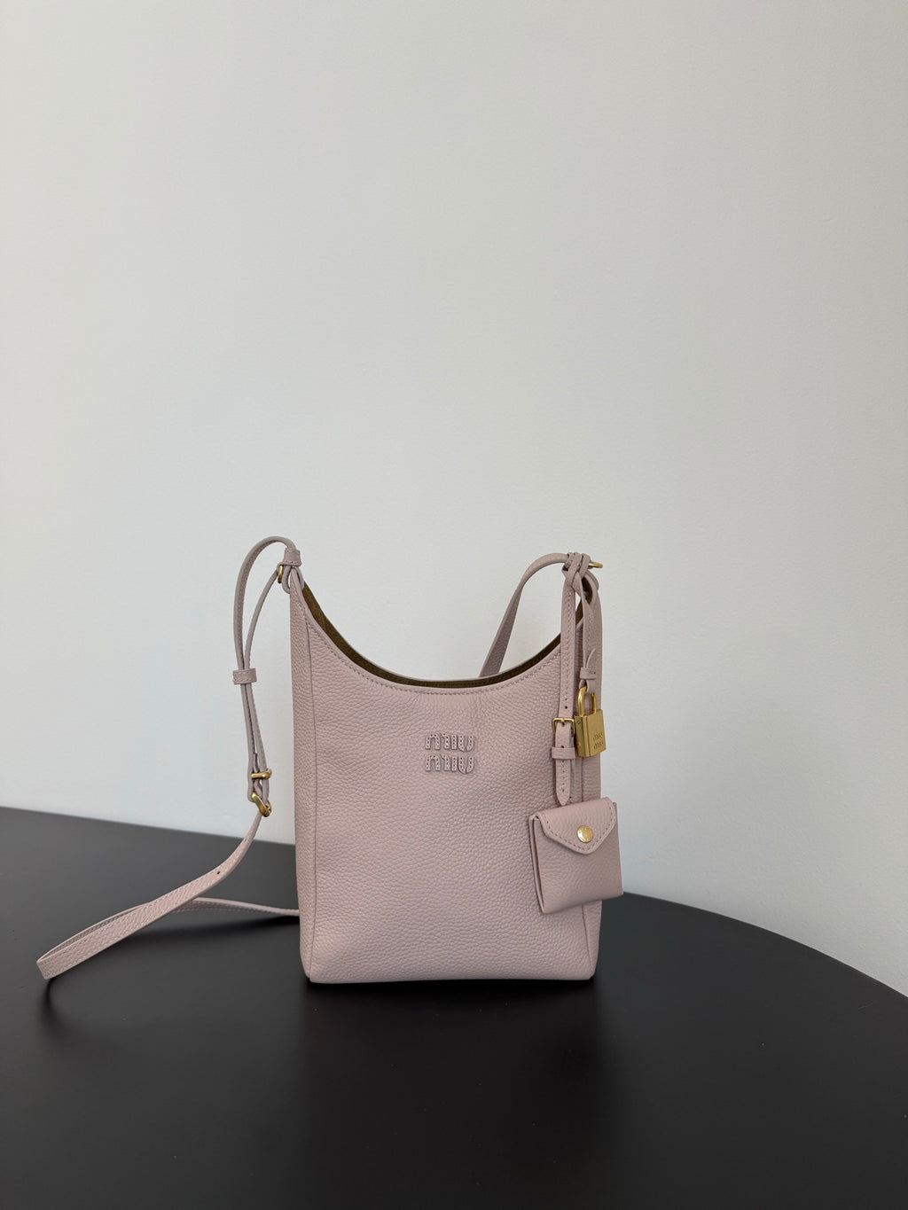 Miu Miu Leather Shoulder Bag – Light Pink