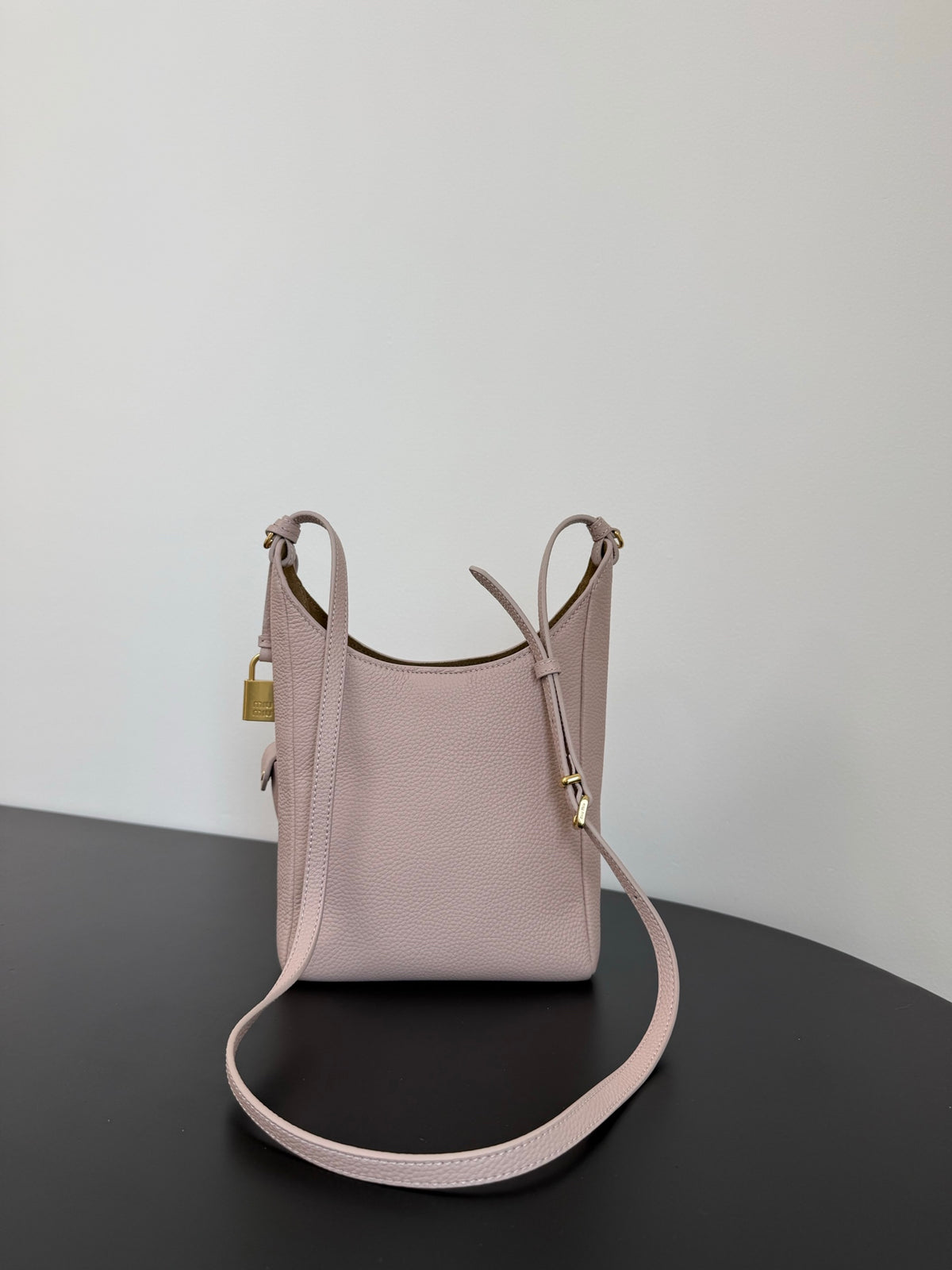 Miu Miu Leather Shoulder Bag – Light Pink