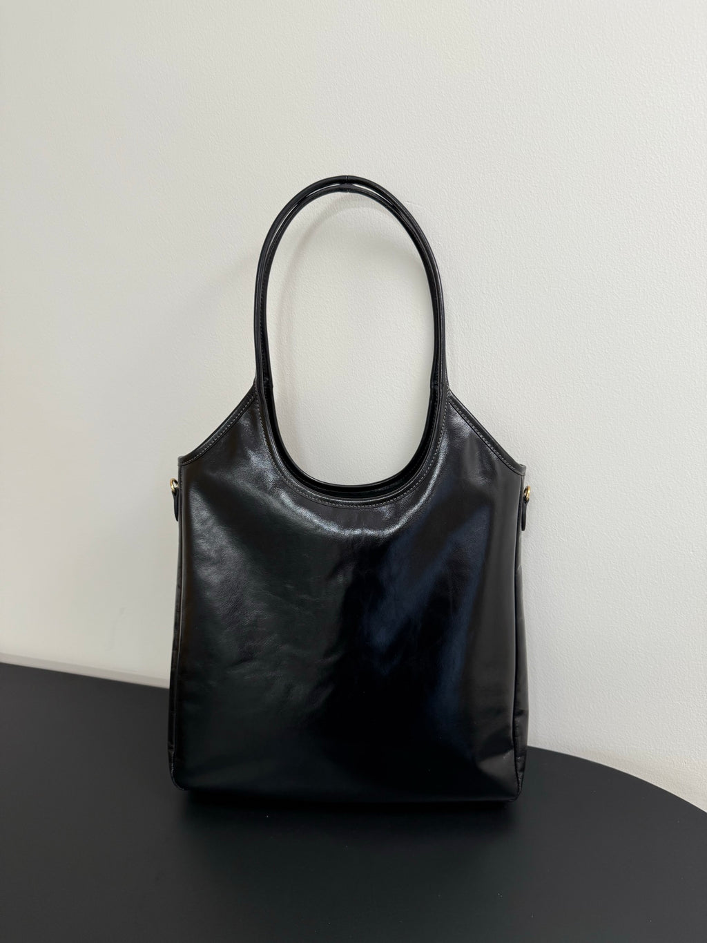 Miu Miu Leather Vertical Tote Bag – Black
