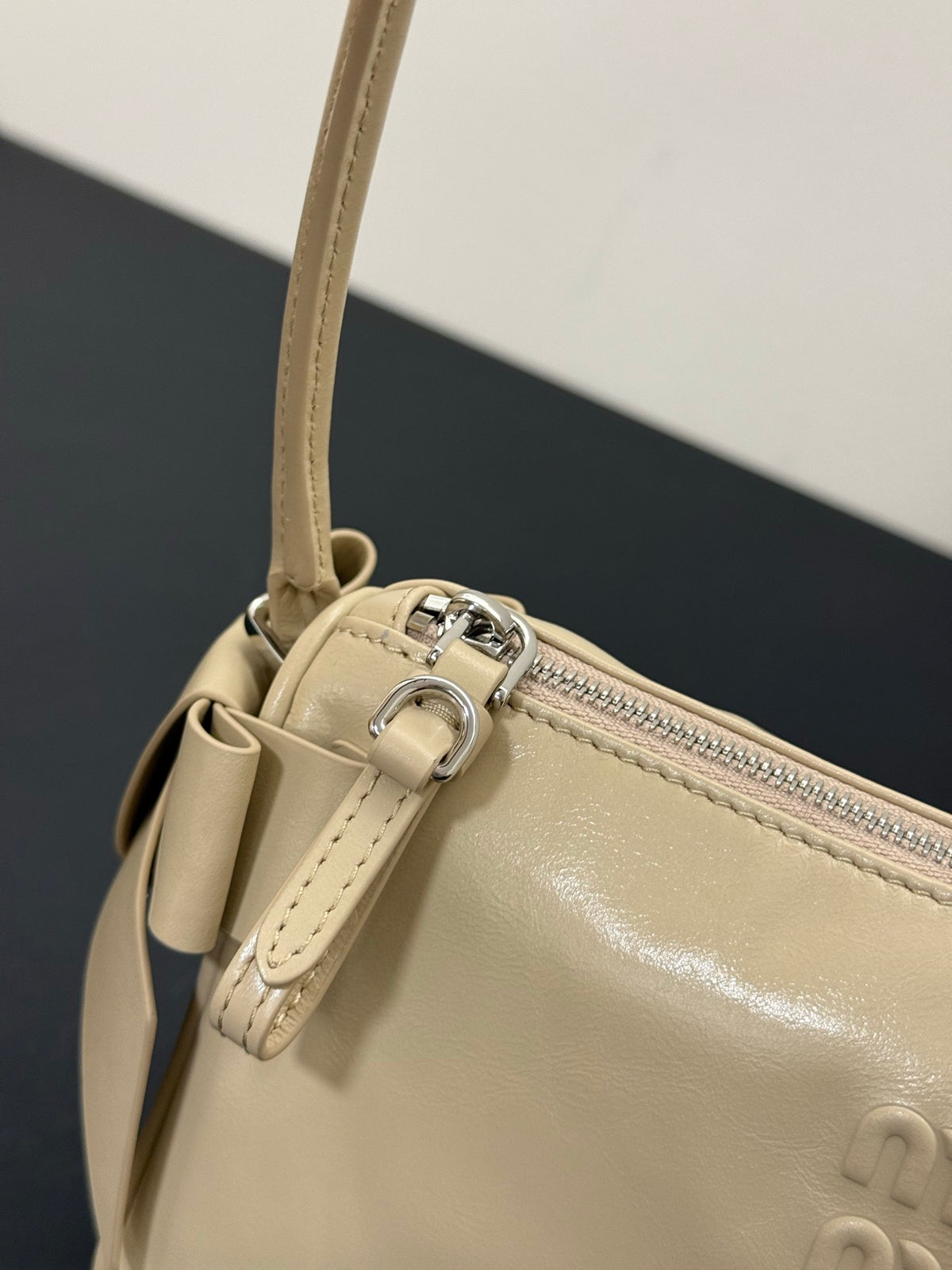Miu Miu Aventure Leather Bag – Cream